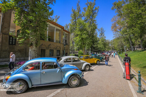 رالی‌تور و گردهمایی خودروهای تاریخی در محکومیت تجاوز به میراث فرهنگی و تاریخی ایران