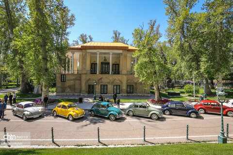 رالی‌تور و گردهمایی خودروهای تاریخی در محکومیت تجاوز به میراث فرهنگی و تاریخی ایران