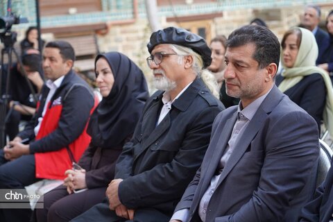 عصر شعر قرار وطن در مدرسه هدایت ارومیه