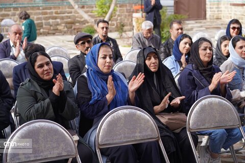 عصر شعر قرار وطن در مدرسه هدایت ارومیه