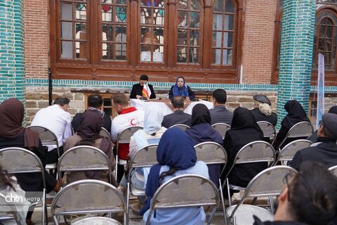 عصر شعر قرار وطن در مدرسه هدایت ارومیه