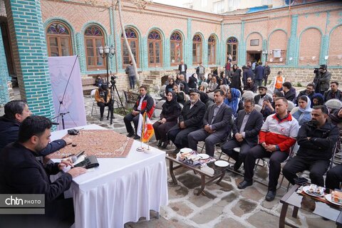 عصر شعر قرار وطن در مدرسه هدایت ارومیه