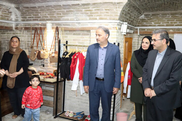 بازدید معاون عمرانی استانداری خراسان شمالی از خانه صنایع‌دستی جاجرمی