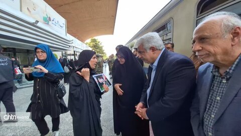 میزبانی  خانواده محترم شهدای میناب در دهه کرامت در مشهد مقدس