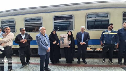 میزبانی  خانواده محترم شهدای میناب در دهه کرامت در مشهد مقدس