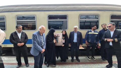 میزبانی  خانواده محترم شهدای میناب در دهه کرامت در مشهد مقدس