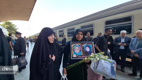 میزبانی  خانواده محترم شهدای میناب در دهه کرامت در مشهد مقدس