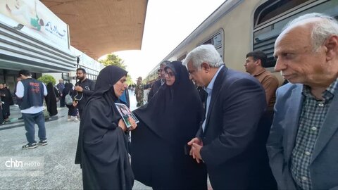 میزبانی  خانواده محترم شهدای میناب در دهه کرامت در مشهد مقدس