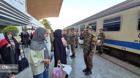 میزبانی  خانواده محترم شهدای میناب در دهه کرامت در مشهد مقدس