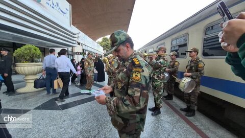 میزبانی  خانواده محترم شهدای میناب در دهه کرامت در مشهد مقدس