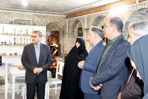 بازدید معاون عمرانی استانداری خراسان شمالی از خانه صنایع‌دستی جاجرمی