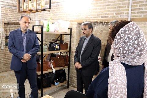 بازدید معاون عمرانی استانداری خراسان شمالی از خانه صنایع‌دستی جاجرمی