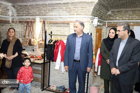 بازدید معاون عمرانی استانداری خراسان شمالی از خانه صنایع‌دستی جاجرمی