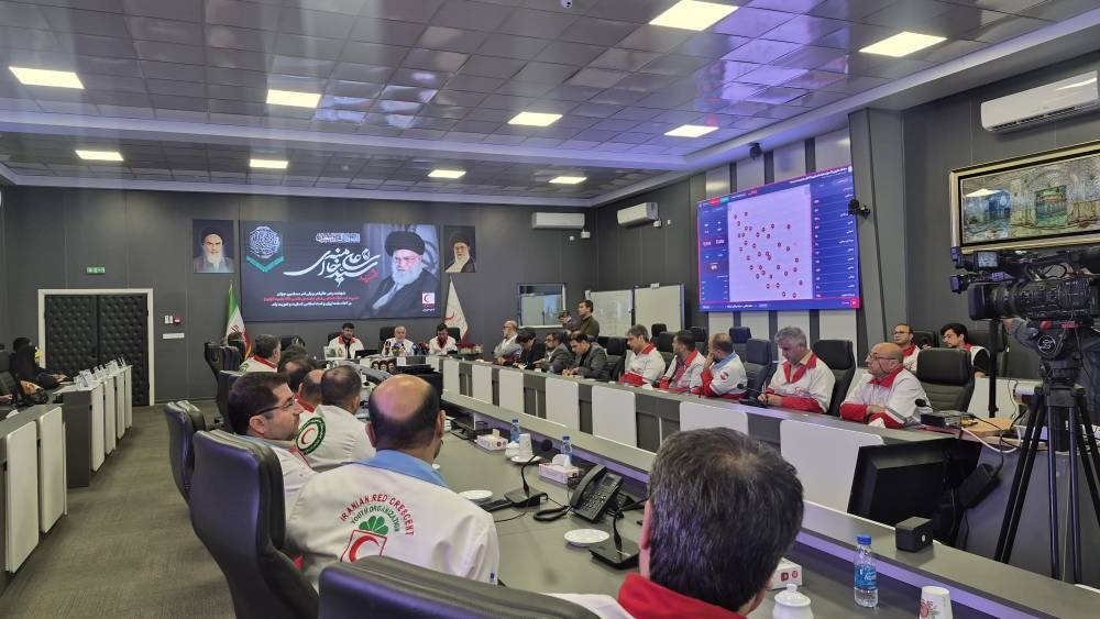 در ستایش هلال احمر؛ آن‌جا که اشک، شجاعت می‌شود