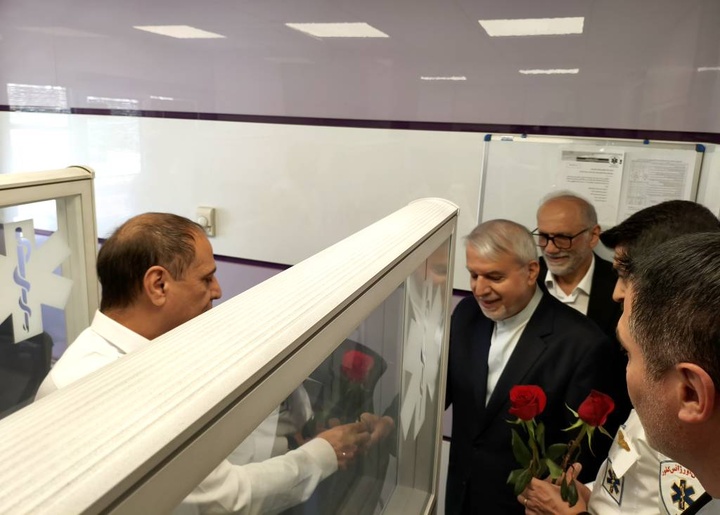 حضور وزیر میراث‌فرهنگی، گردشگری و صنایع‌دستی در سازمان اورژانس کشور/ تقدیر از خط مقدم نجات و ادای احترام به شهدای سلامت