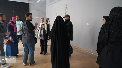 حضور سومین گروه خبرنگاران خارجی در بناهای تاریخی آسیب دیده اصفهان