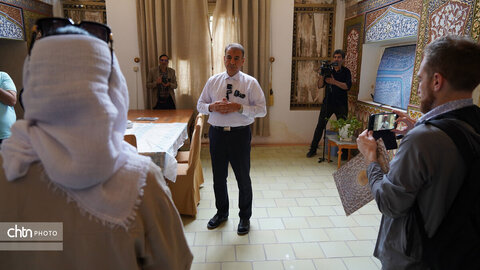 حضور سومین گروه خبرنگاران خارجی در بناهای تاریخی آسیب دیده اصفهان