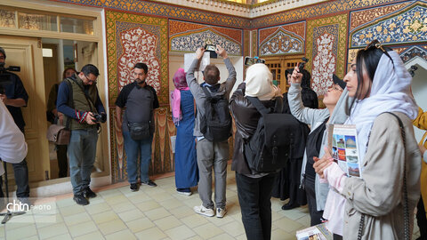 حضور سومین گروه خبرنگاران خارجی در بناهای تاریخی آسیب دیده اصفهان