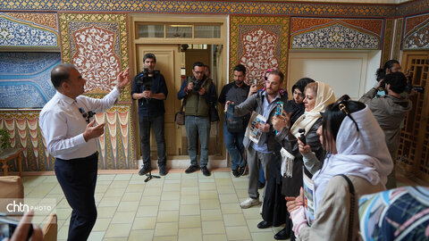 حضور سومین گروه خبرنگاران خارجی در بناهای تاریخی آسیب دیده اصفهان