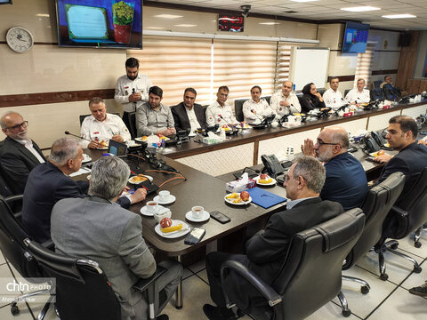 بازدید وزیر میراث‌فرهنگی از سازمان اورژانس کشور