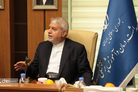 بازدید وزیر میراث‌فرهنگی از وزارت بهداشت، درمان و آموزش پزشکی