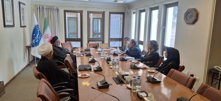 تاکید آیت‌الله محقق داماد بر معرفی مشاهیر و توسعه صنایع‌دستی استان سمنان