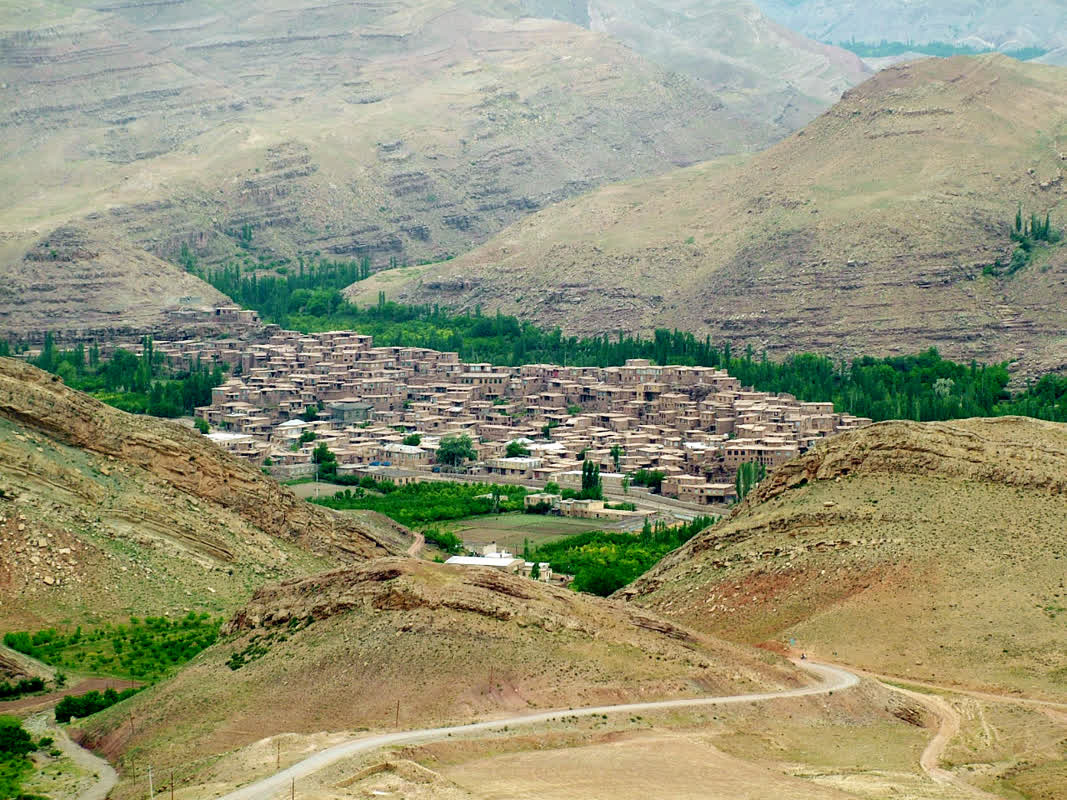 صدور سیزدهمین پروانه فعالیت اقامتگاه بومگردی در شهرستان چناران