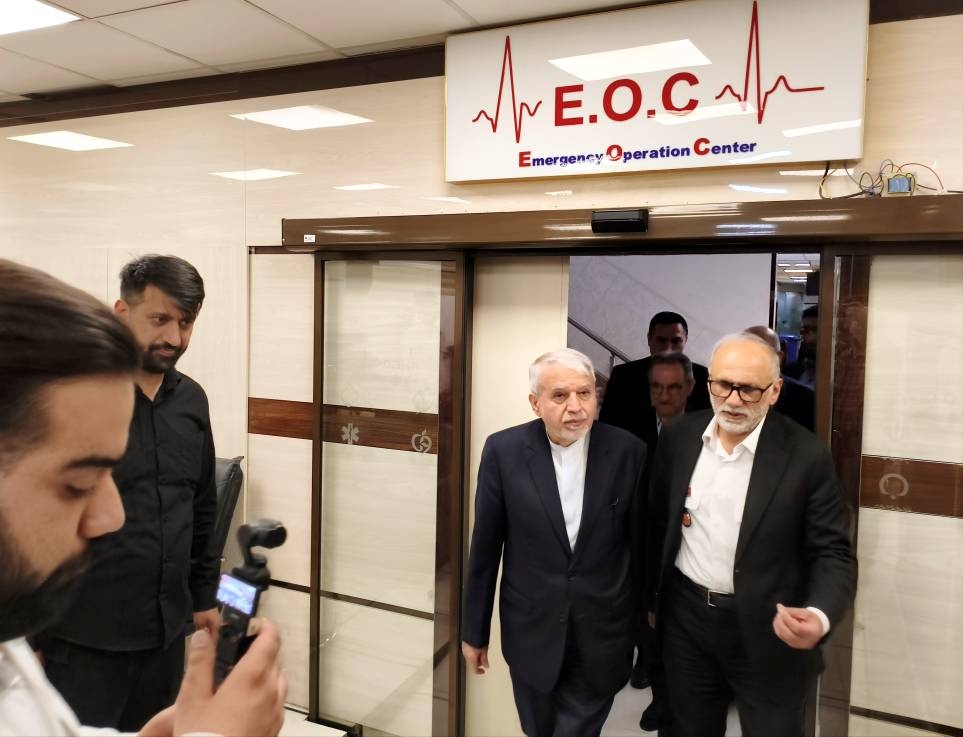 حضور وزیر میراث‌فرهنگی، گردشگری و صنایع‌دستی در سازمان اورژانس کشور/ تقدیر از خط مقدم نجات و ادای احترام به شهدای سلامت