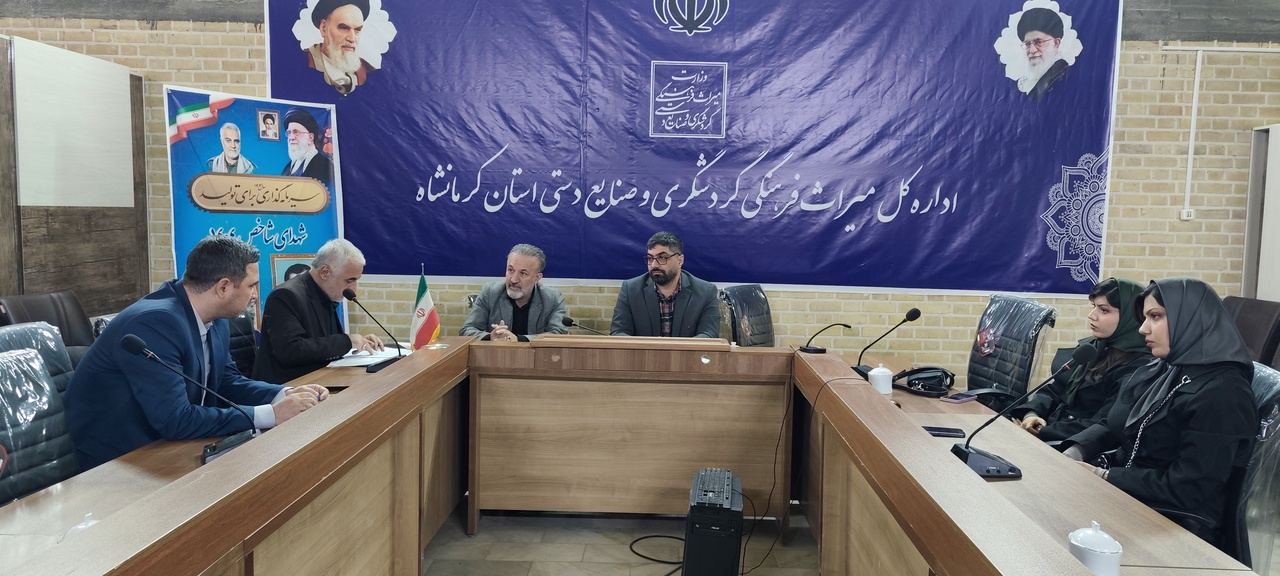 دریافت‌کنندگان تسهیلات صنایع‌دستی کرمانشاه نیازمند حمایت دولت هستند 