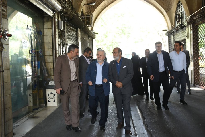 بازدید دارابی از سنگلج/ تمرکز بر صیانت از بافت تاریخی و رفع چالش‌های ضوابط شهری در قلب تهران