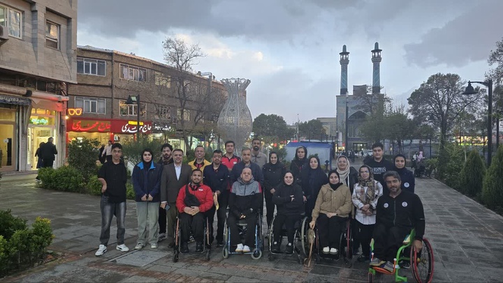 بازدید فرهنگی ملی‌پوشان پاراتنیس از بازار تاریخی زنجان؛ از صنایع‌دستی تا میراث معنوی ایران