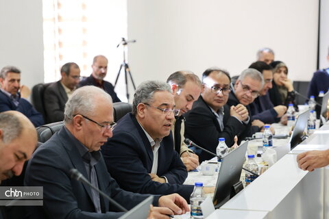 نشست تخصصی میز گردشگری استان اصفهان