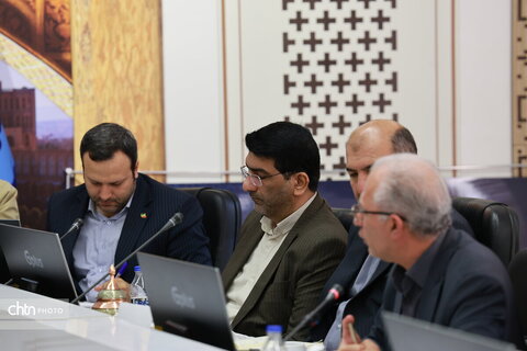 نشست تخصصی میز گردشگری استان اصفهان