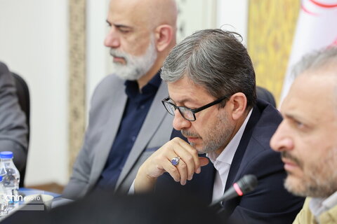 نشست تخصصی میز گردشگری استان اصفهان