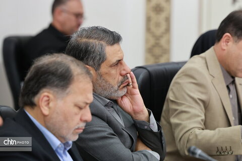 نشست تخصصی میز گردشگری استان اصفهان