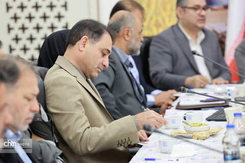 نشست تخصصی میز گردشگری استان اصفهان