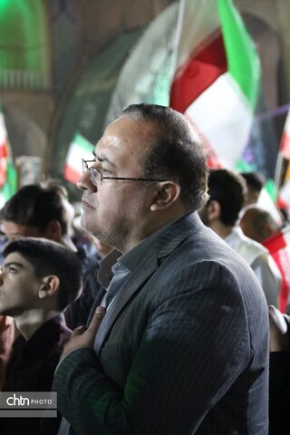 طنین یا رضا (ع) در قلب یزد؛ اجتماع بزرگ «زیر سایه خورشید» برگزار شد