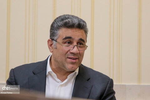 بازدید وزیر میراث‌فرهنگی از شرکت توسعه گردشگری ایران