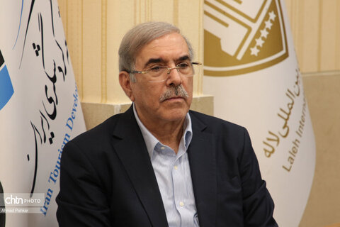 بازدید وزیر میراث‌فرهنگی از شرکت توسعه گردشگری ایران