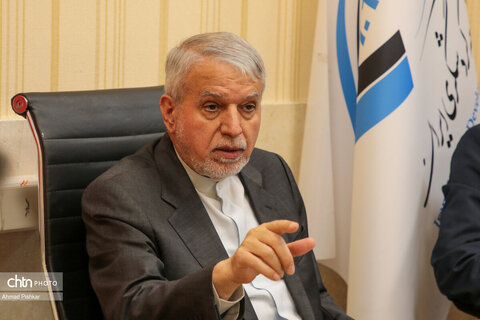 بازدید وزیر میراث‌فرهنگی از شرکت توسعه گردشگری ایران