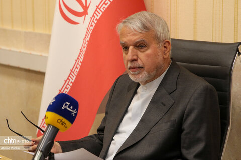 بازدید وزیر میراث‌فرهنگی از شرکت توسعه گردشگری ایران