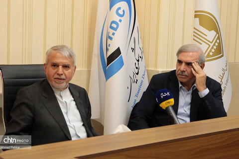 بازدید وزیر میراث‌فرهنگی از شرکت توسعه گردشگری ایران