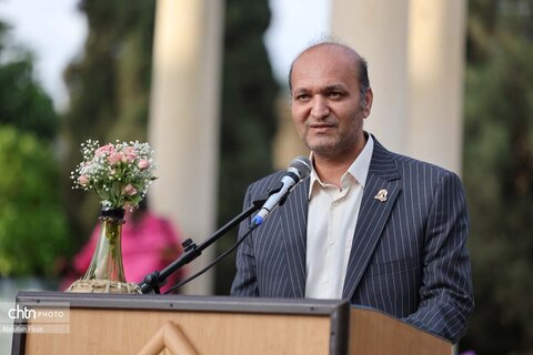 رایحه میمند در رواق حافظ