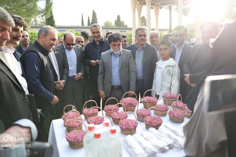 رایحه میمند در رواق حافظ