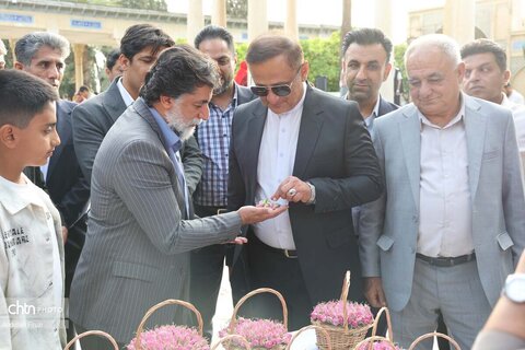 رایحه میمند در رواق حافظ