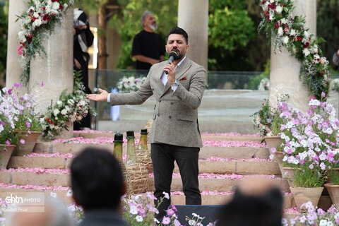 رایحه میمند در رواق حافظ