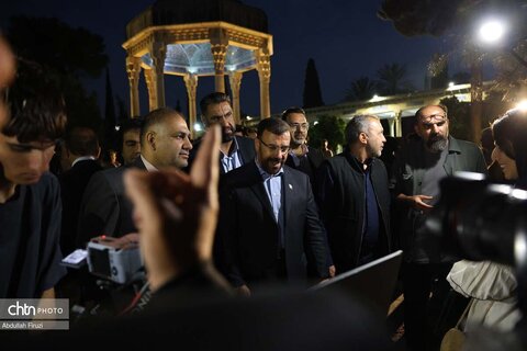 رایحه میمند در رواق حافظ