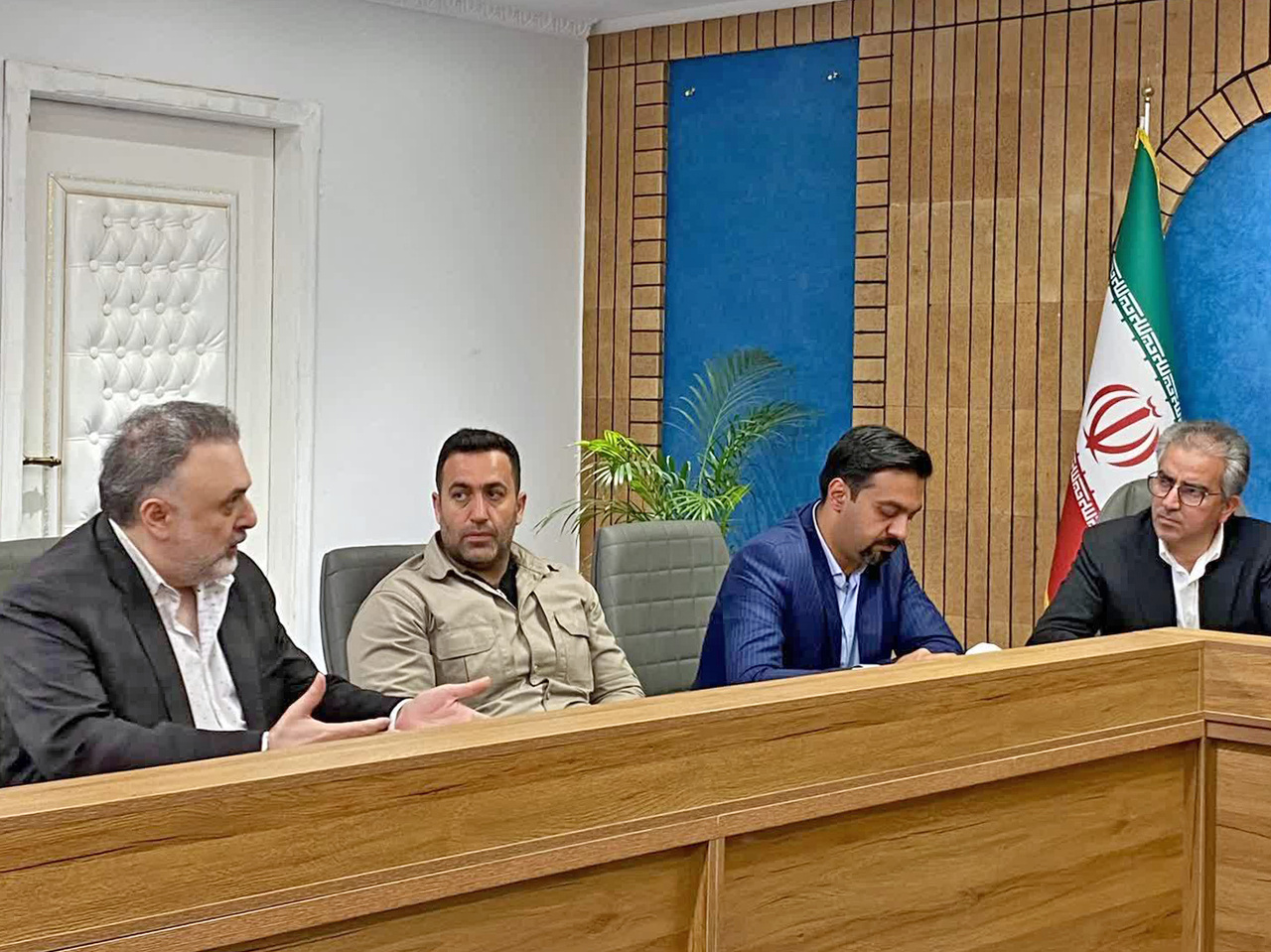 نشست بررسی موانع و مشکلات سرمایه‌گذاری در بناها و آثار تاریخی و فرهنگی یزد