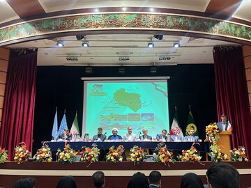 هیچ واحد گردشگری نباید تعطیل شود /
اجرای غیرسلیقه‌ای قانون، شرط توسعه صنعت گردشگری