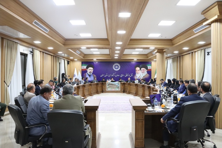 نخستین نشست تخصصی رؤسای انجمن‌های حرفه‌ای اقامتگاه‌های بوم‌گردی کشور با حضور مدیران ملی و استانی